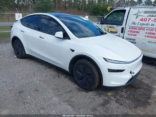 7SAYGDED8TA464483 2026 TESLA MODEL Y - Image 1