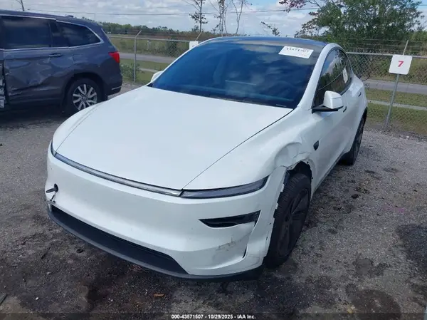 7SAYGDED8TA464483 2026 TESLA MODEL Y - Image 2
