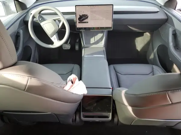 7SAYGDED8TA467206 2026 TESLA MODEL Y - Image 8