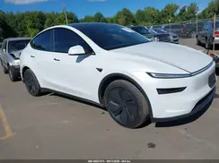 7SAYGDED8TA484832 2026 TESLA MODEL Y