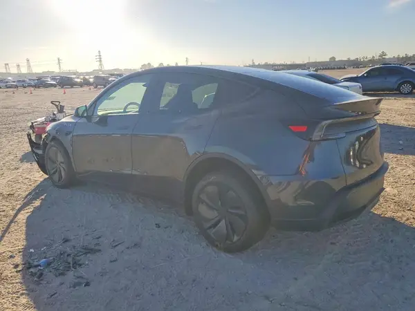 7SAYGDED8TA493434 2026 TESLA MODEL Y - Image 2