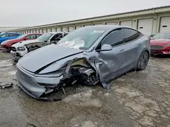 7SAYGDED8TA498634 2026 TESLA MODEL Y