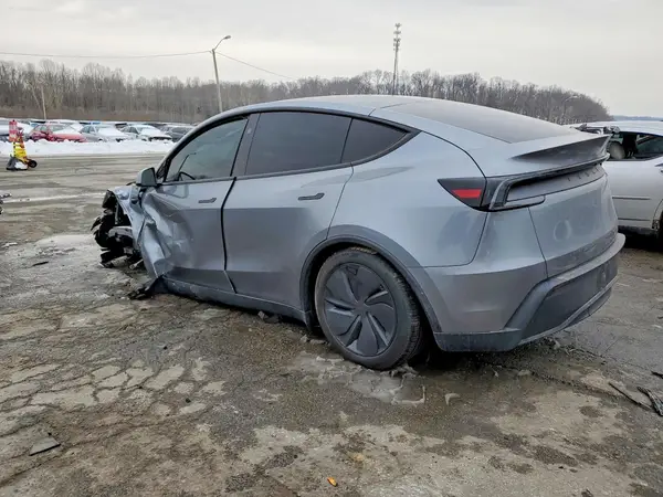 7SAYGDED8TA498634 2026 TESLA MODEL Y - Image 2