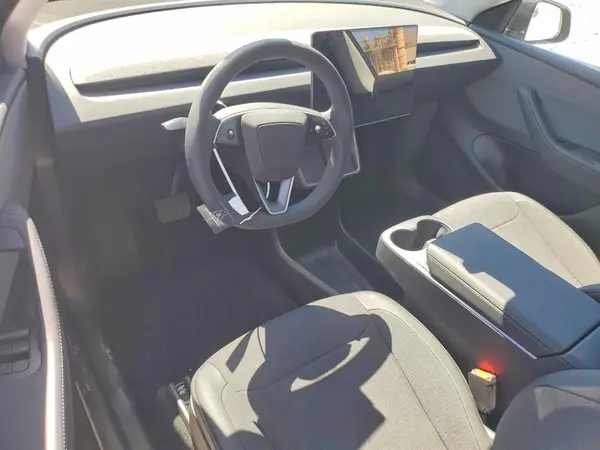 7SAYGDED8TA595560 2026 TESLA MODEL Y - Image 8