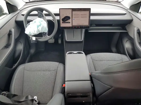 7SAYGDED8TA601082 2026 TESLA MODEL Y - Image 8