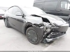 7SAYGDED8TA602409 2026 TESLA MODEL Y