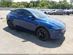 7SAYGDED8TA647575 2026 TESLA MODEL Y
