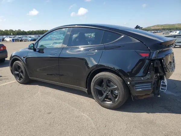 7SAYGDED8TF383535 2026 TESLA MODEL Y - Image 2