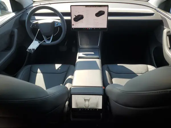 7SAYGDED8TF383535 2026 TESLA MODEL Y - Image 8