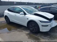 7SAYGDED8TF383969 2026 TESLA MODEL Y