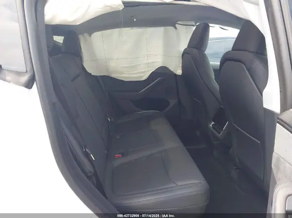 7SAYGDED8TF383969 2026 TESLA MODEL Y - Image 8