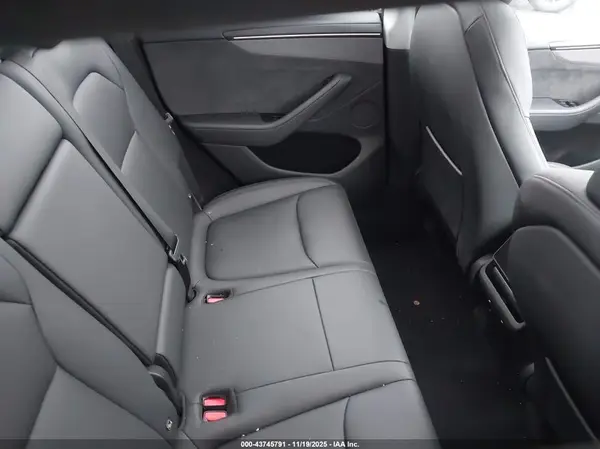 7SAYGDED8TF386743 2026 TESLA MODEL Y - Image 8