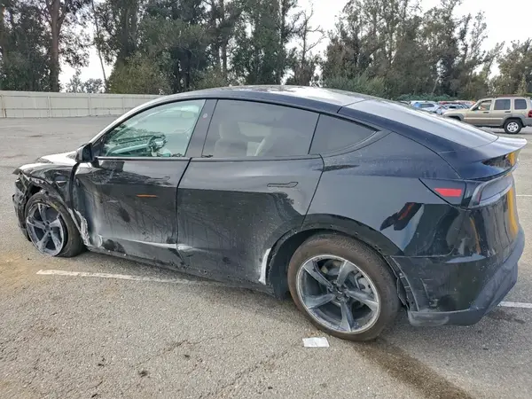 7SAYGDED8TF401662 2026 TESLA MODEL Y - Image 2