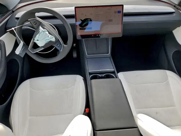 7SAYGDED8TF401662 2026 TESLA MODEL Y - Image 8