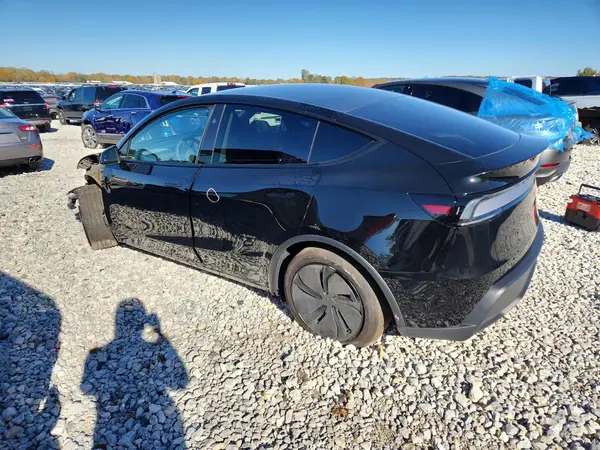 7SAYGDED8TF423449 2026 TESLA MODEL Y - Image 2