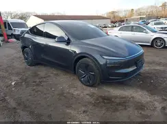 7SAYGDED8TF426478 2026 TESLA MODEL Y