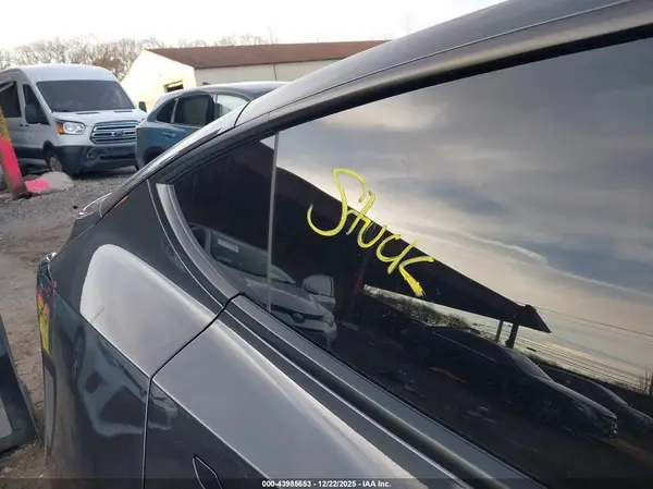 7SAYGDED8TF426478 2026 TESLA MODEL Y - Image 8