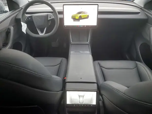 7SAYGDED8TF427808 2026 TESLA MODEL Y - Image 8