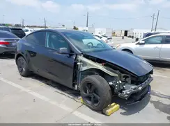 7SAYGDED8TF431020 2026 TESLA MODEL Y