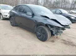 7SAYGDED8TF436878 2026 TESLA MODEL Y