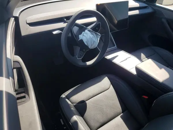 7SAYGDED8TF451929 2026 TESLA MODEL Y - Image 8