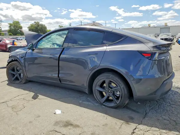 7SAYGDED8TF522059 2026 TESLA MODEL Y - Image 2