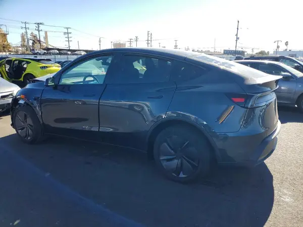 7SAYGDED8TF550444 2026 TESLA MODEL Y - Image 2