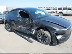 7SAYGDED8TF597537 2026 TESLA MODEL Y