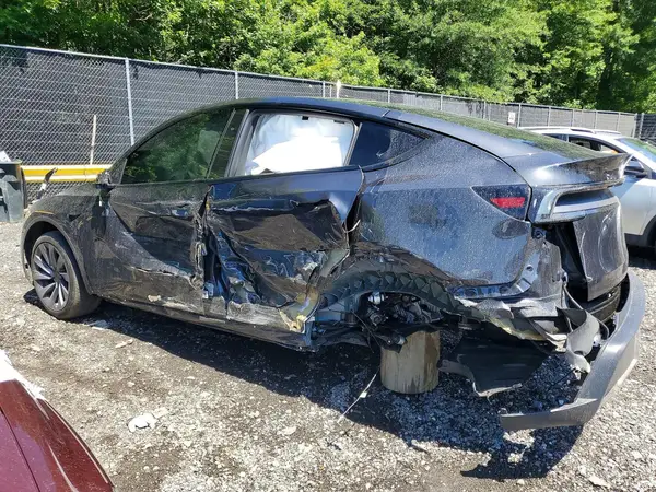7SAYGDED8TF622842 2026 TESLA MODEL Y - Image 2
