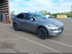 7SAYGDED8TF628513 2026 TESLA MODEL Y