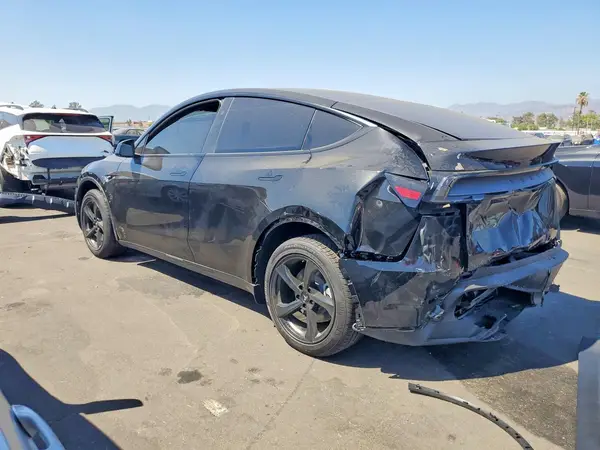 7SAYGDED8TF644095 2026 TESLA MODEL Y - Image 2