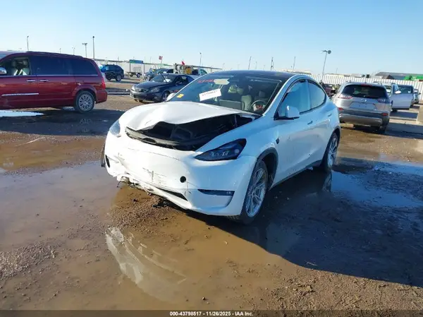 7SAYGDED9PF942211 2023 TESLA MODEL Y - Image 2