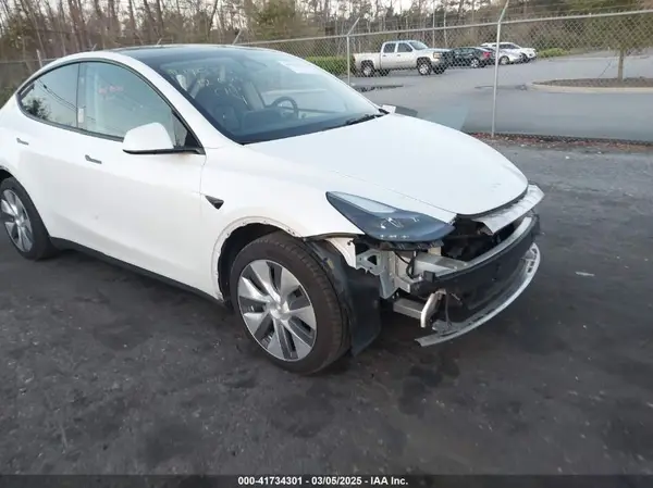 7SAYGDED9PF944962 2023 TESLA MODEL Y - Image 1