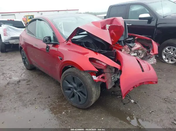 7SAYGDED9RA304010 2024 TESLA MODEL Y - Image 1