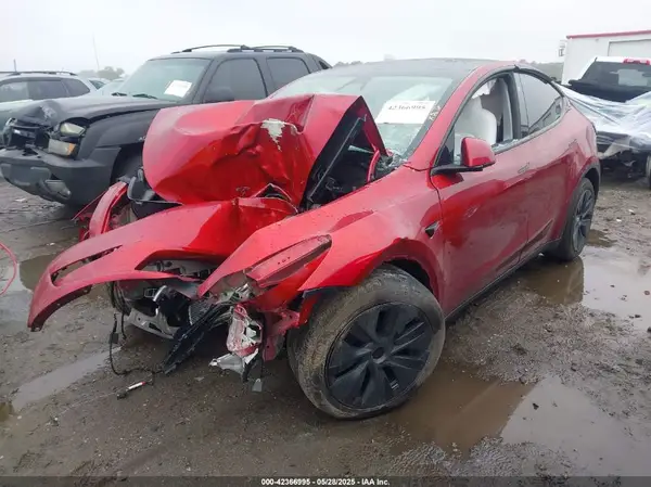 7SAYGDED9RA304010 2024 TESLA MODEL Y - Image 2