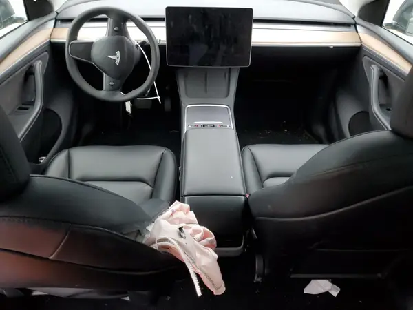 7SAYGDED9RA305643 2024 TESLA MODEL Y - Image 8
