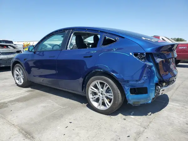 7SAYGDED9RF005104 2024 TESLA MODEL Y - Image 2
