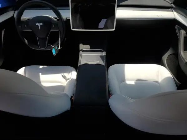 7SAYGDED9RF011128 2024 TESLA MODEL Y - Image 8