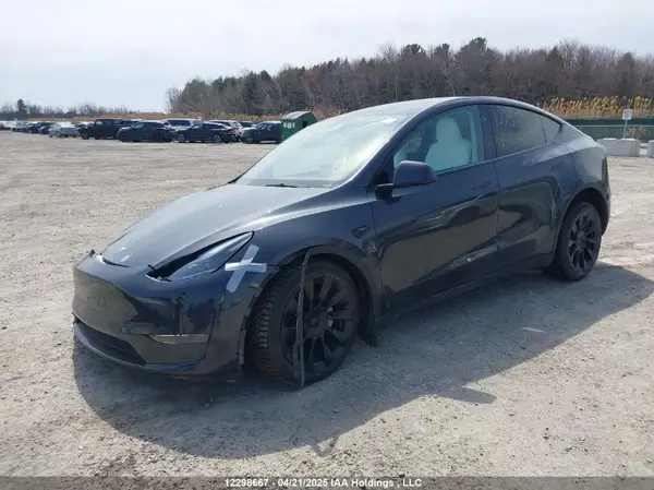 7SAYGDED9RF018645 2024 TESLA MODEL Y - Image 2