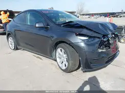 7SAYGDED9RF044789 2024 TESLA MODEL Y