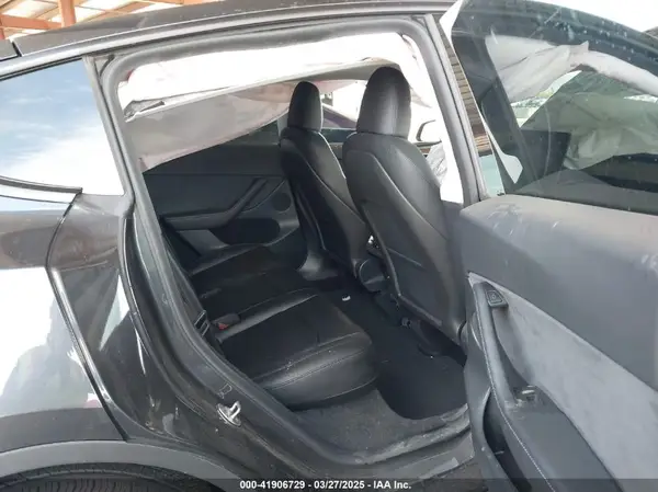 7SAYGDED9RF053203 2024 TESLA MODEL Y - Image 8