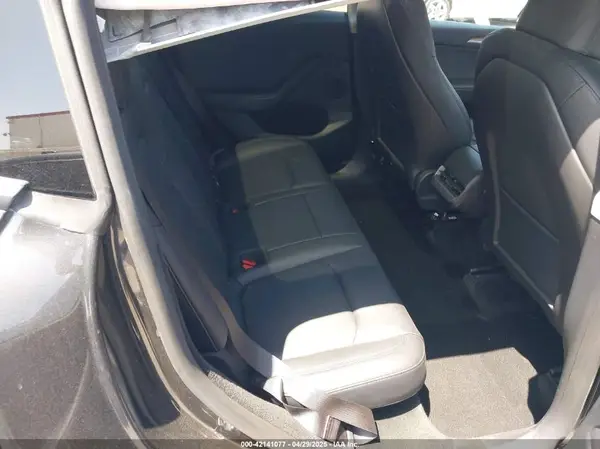 7SAYGDED9RF053945 2024 TESLA MODEL Y - Image 8