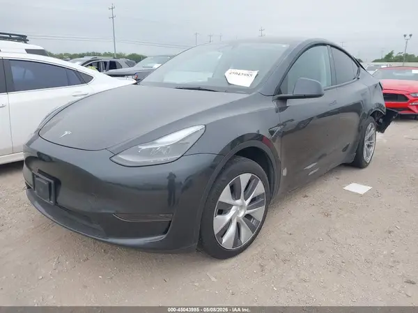 7SAYGDED9RF092793 2024 TESLA MODEL Y - Image 2