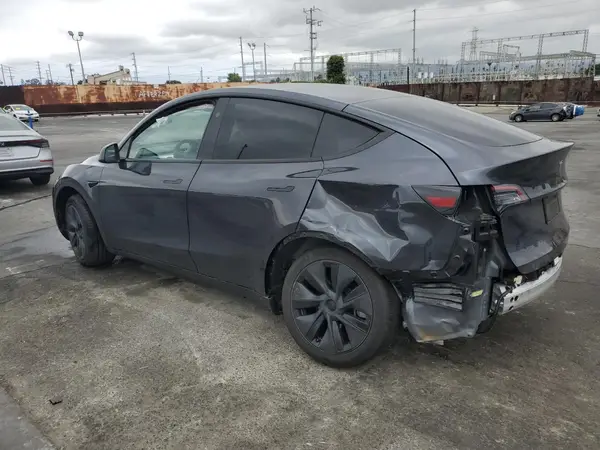 7SAYGDED9RF101055 2024 TESLA MODEL Y - Image 2