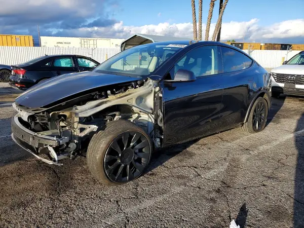 7SAYGDED9RF103839 2024 TESLA MODEL Y - Image 1