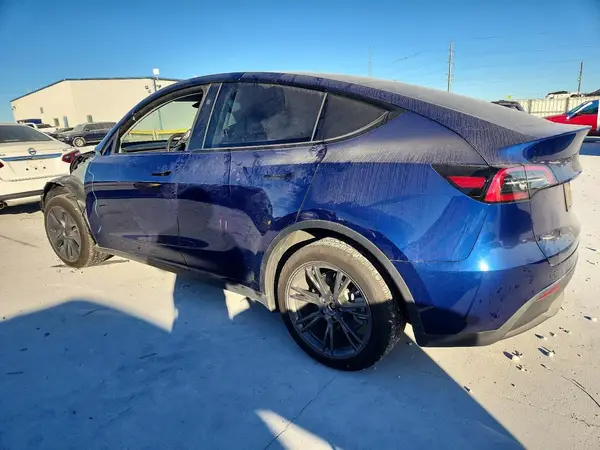 7SAYGDED9RF114016 2024 TESLA MODEL Y - Image 2