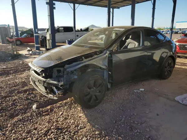 7SAYGDED9RF119930 2024 TESLA MODEL Y - Image 1