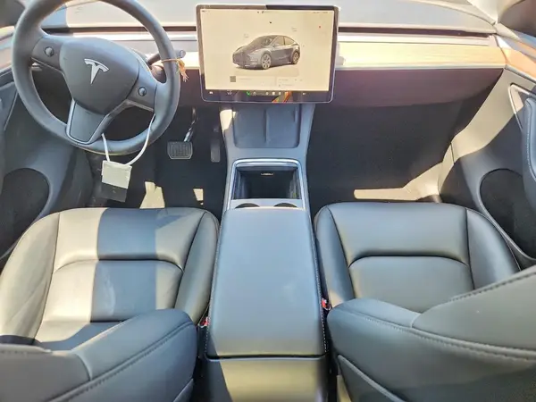 7SAYGDED9RF155312 2024 TESLA MODEL Y - Image 8