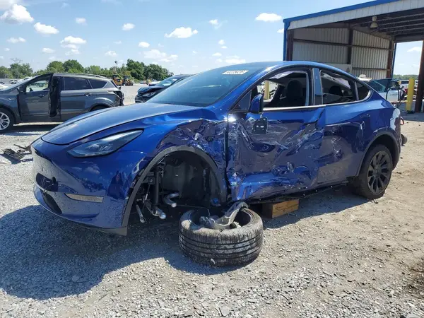 7SAYGDED9RF158114 2024 TESLA MODEL Y - Image 1