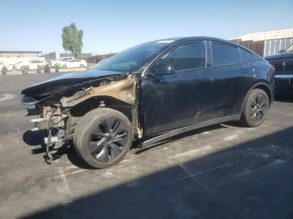 7SAYGDED9RF163992 2024 TESLA MODEL Y - Image 1